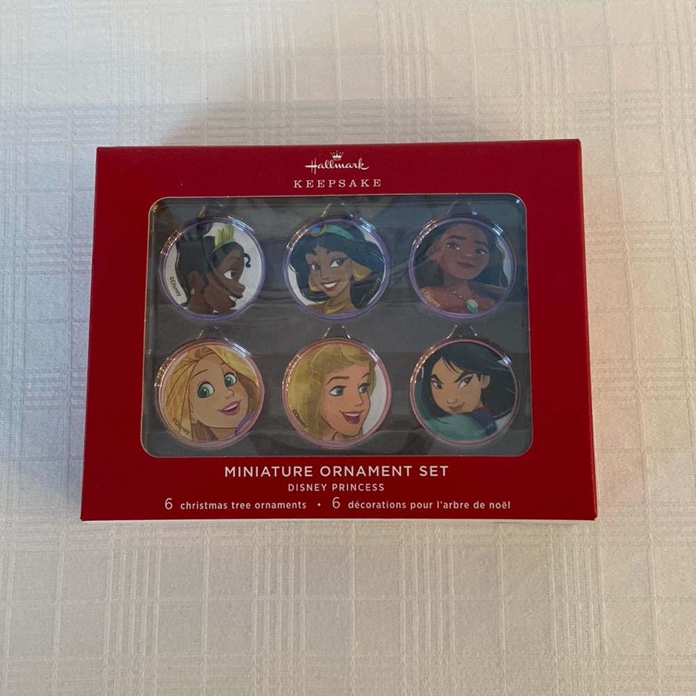 Hallmark ‘Disney Princess’ 👑 miniature ornament set - 6 ornaments